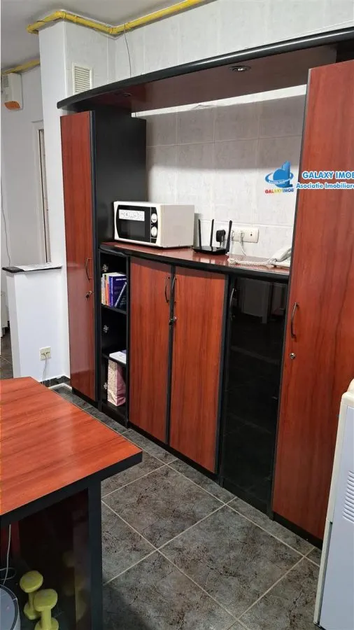 Inchiriere apartament 2 camere amenajat birou modern NERVA TRAIAN - foto 11