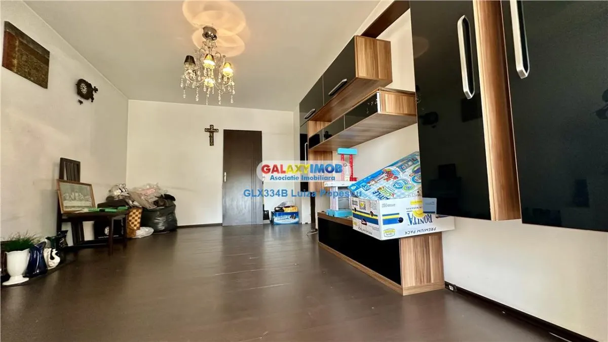 Vanzare apartament 4 camere  Rahova- Stradal decomandat,  95mp - foto 7