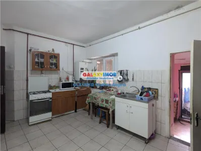 Calea Calarasilor,tot etaj 1/ 1, supr.util 200 mp,garaj,curte,pod inal - foto 5