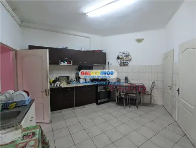 Calea Calarasilor,tot etaj 1/ 1, supr.util 200 mp,garaj,curte,pod inal - foto 7