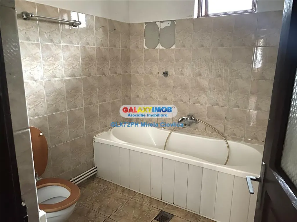 Vanzare casa Baicoi zona Centru - foto 11