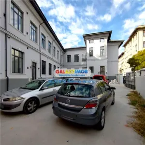 De inchiriat VILA  D+P+1E+M, TEREN 900 mp, parcare, ULTRACENTRAL - Bucuresti