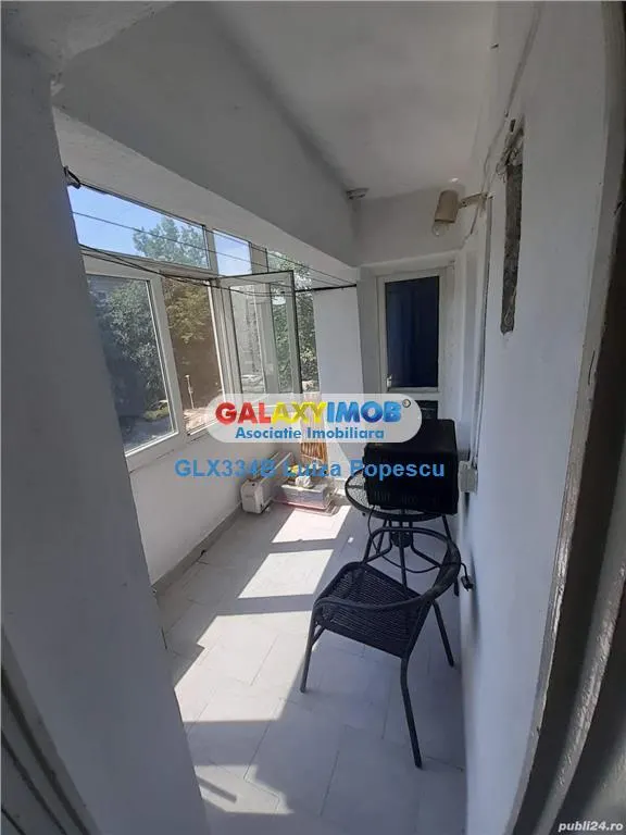 Vanzare apartament 3 camere Razoare-Mall AFI 2/4, bloc 1993 - foto 2