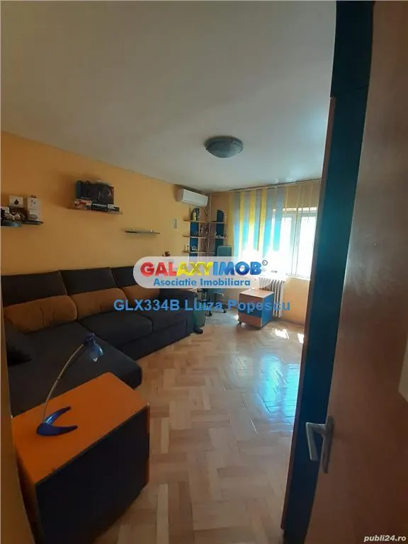 Vanzare apartament 3 camere Razoare-Mall AFI 2/4, bloc 1993 - foto 4