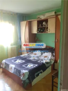 Vanzare apartament 3 camere Razoare-Mall AFI 2/4, bloc 1993 - foto 6