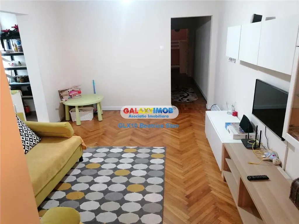 Inchiriere apartament 4 camere cochet Militari / Apusului - foto 1