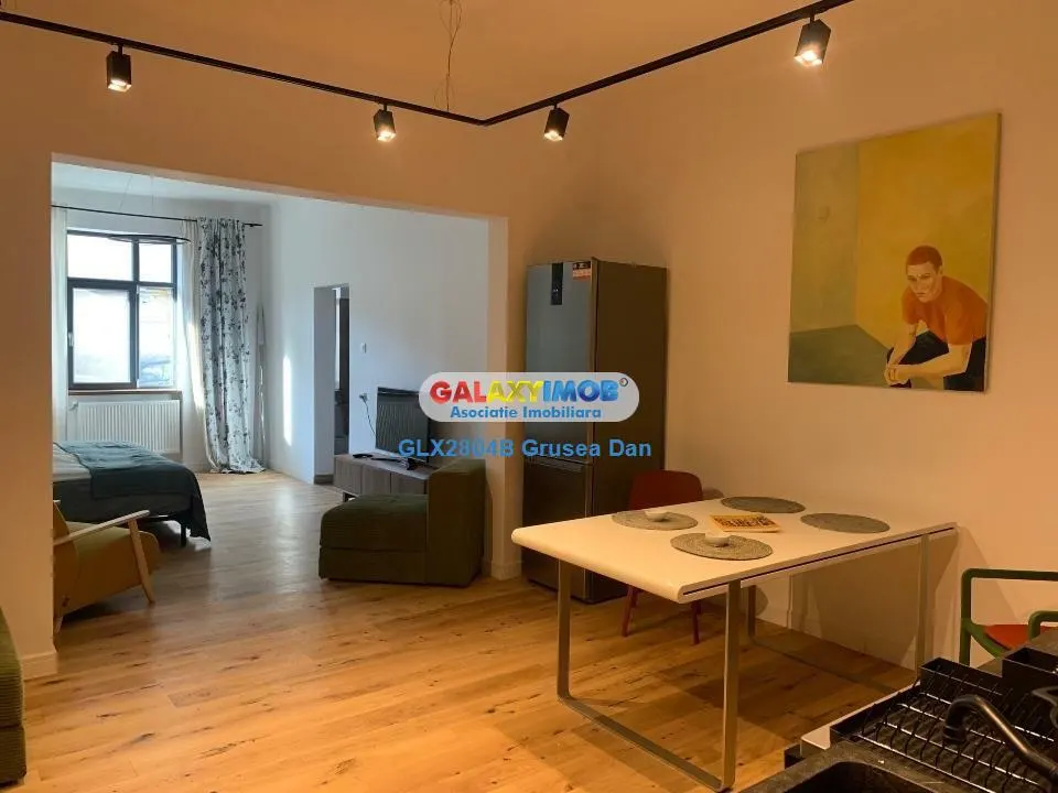 Studio Piata Romana G 098 - foto 2