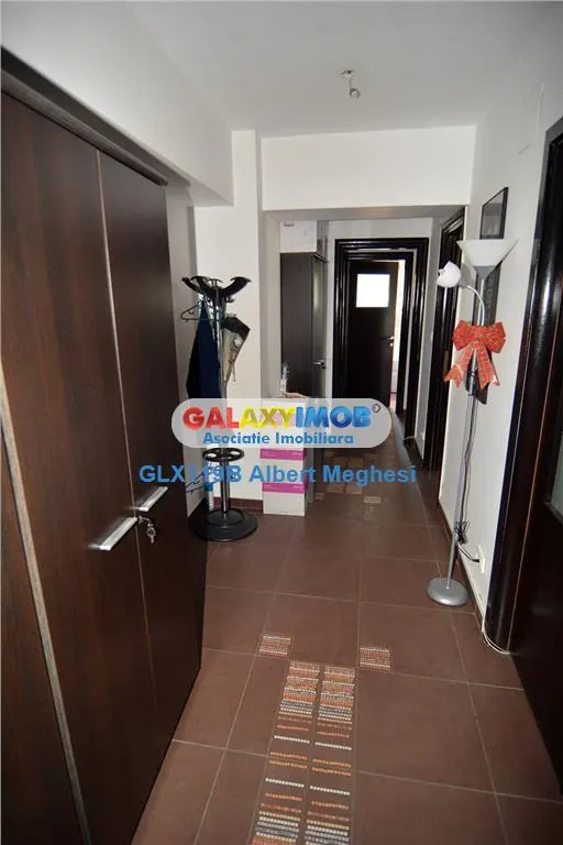 Vanzare apartament 3 camere nemobilat p-ta Alba Iulia - foto 6