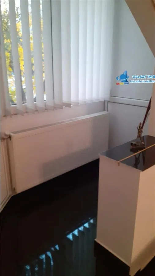 Vanzare apartament 3 camere decomandat centrala proprie Sun Plaza Mall - foto 8