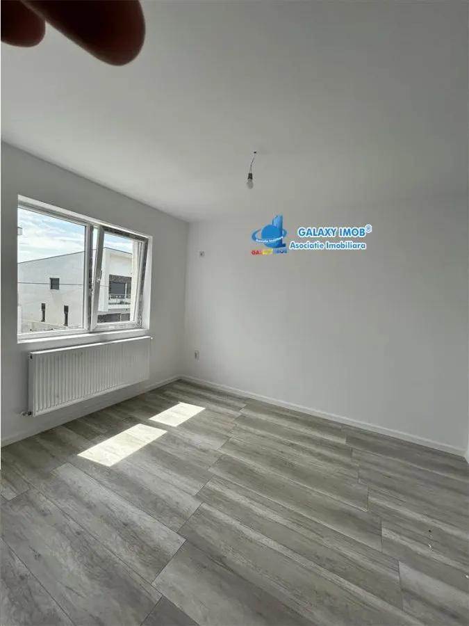 Duplex 4 camere si mansarda-Dormitor matrimonial-Acte finalizate - foto 5