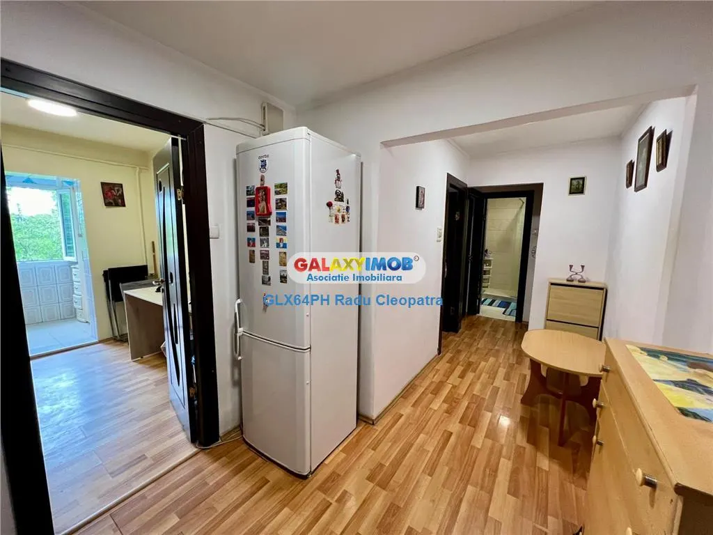 Vanzare apartament 3 camere, Ploiesti, zona Mihai Bravu - foto 2