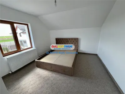Inchiriere casa 4 camere, Strejnicu - foto 9