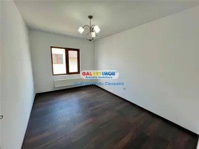Inchiriere casa 4 camere, Strejnicu - foto 11