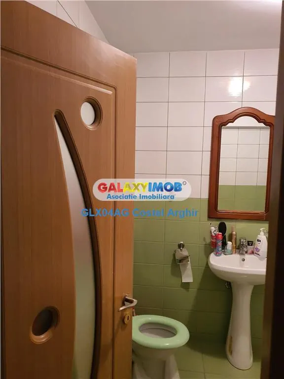 Inchiriem ap 2 cam ultracentral, etaj 1, mobilat si utilat - foto 6
