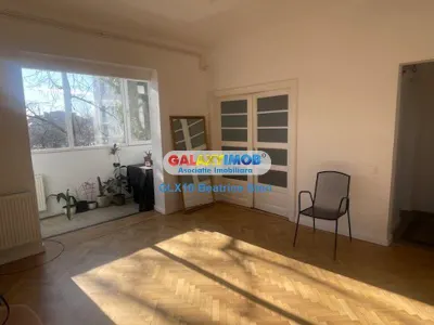 Inchiriere apartament in vila perfect pentru resedinta/birou DOMENII - foto 5