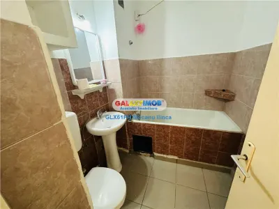 Vanzare apartament 3 camere, in Ploiesti, zona Democratiei - foto 4