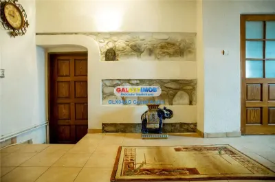 Vindem o altfel de casa , o casa boiereasca in Curtea de Arges ! - foto 20