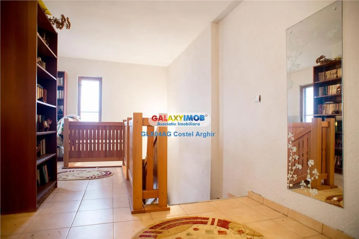 Vindem o altfel de casa , o casa boiereasca in Curtea de Arges ! - foto 21