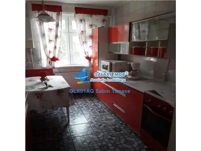 de inchiriat  3 cam cf 1 DECOMANDAT  etaj intermed calea Bucuresti - Pitesti