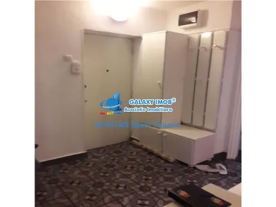 de inchiriat  3 cam cf 1 DECOMANDAT  etaj intermed calea Bucuresti - foto 6