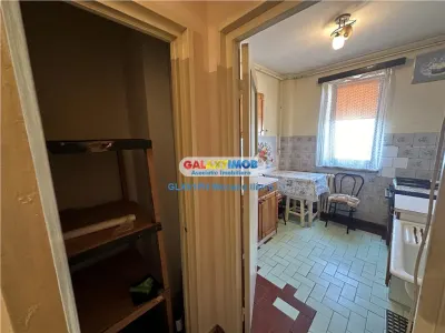 Vanzare apartament 3 camere, in Ploiesti, zona Cina - foto 10