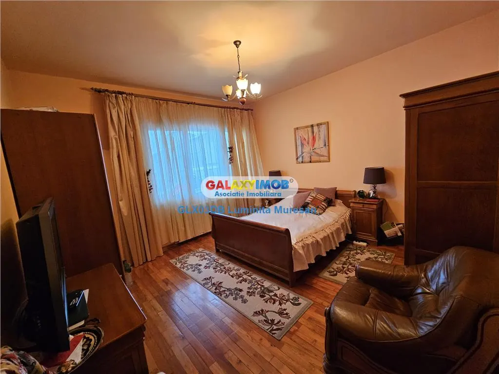Vanzare casa P+1+M Targoviste Central - foto 13
