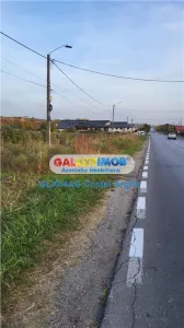 Vand teren intravilan si extravilan 54000 mp la DN7, deschidere 200 m - Calinesti