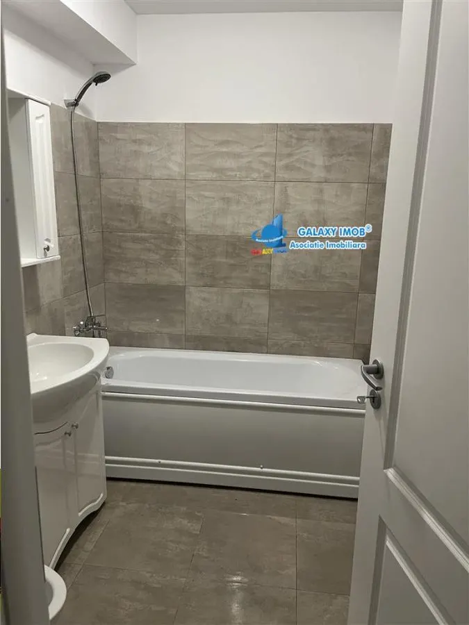 Apartament 2 camere, mobilat/utilat-NOU-Proprietar-Loc parcare - foto 12