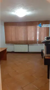 Garsoniera decomandata la parter, ideala birouri/atelier GIURGIULUI - foto 2