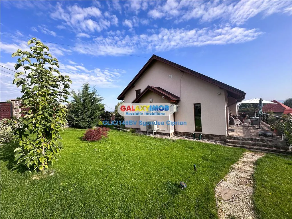 Casa De Vanzare In Sohodol 3 km Bran 25 km Brasov - foto 1