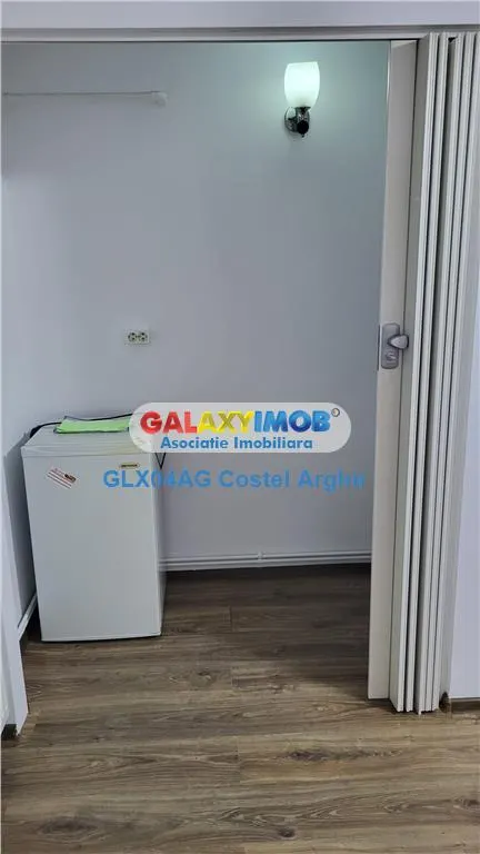 Inchiriem apartament cu 3 camere in zona Teilor, mobilat pt birouri - foto 18
