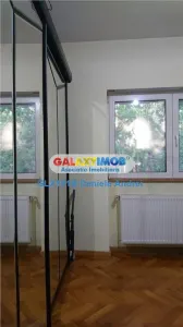 APARTAMENT 3 CAMERE in VILA+GARAJ (la Demisol) - foto 11