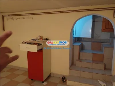 De Inchiriat Spatiu Comercial 50 mp  Central - Pitesti