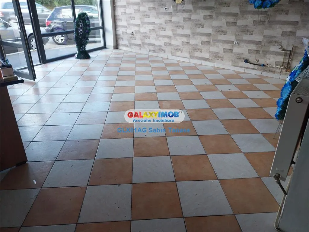 De Inchiriat Spatiu Comercial 50 mp  Central - foto 5