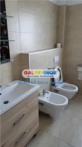 Inchiriem apartament cu 2 camere de lux Nord , bloc nou - foto 14