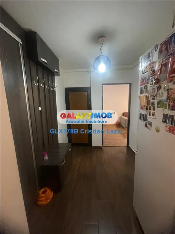 Vanzare 3 camere Crangasi, str. 9 Mai - foto 13