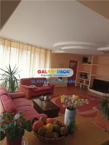 Vindem vila in duplex, Triale-Campului , P+E+M - Pitesti