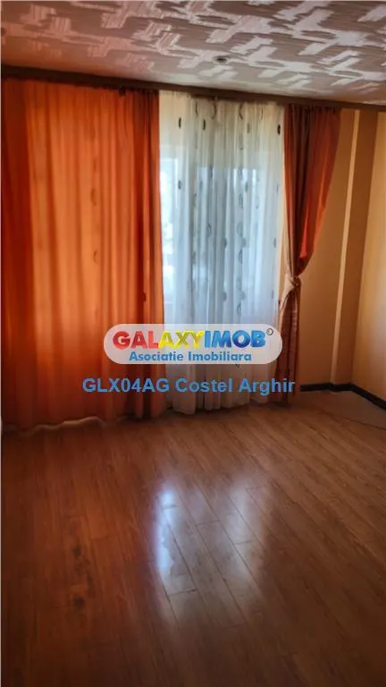 Vindem apartament cu 4 camere parter zona Teilor - Dacia - foto 3