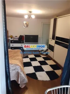 de vanzare  CASA PARTER MARACINENI  renovata - foto 2