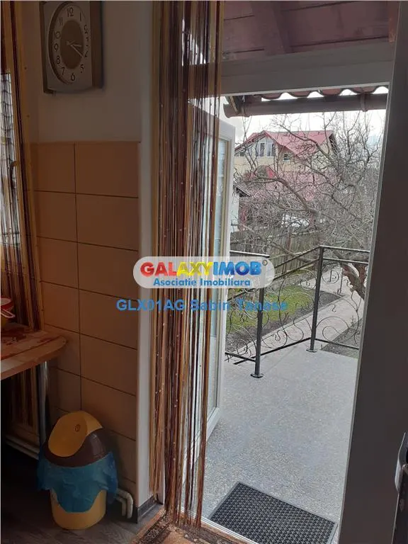 de vanzare  CASA PARTER MARACINENI  renovata - foto 11