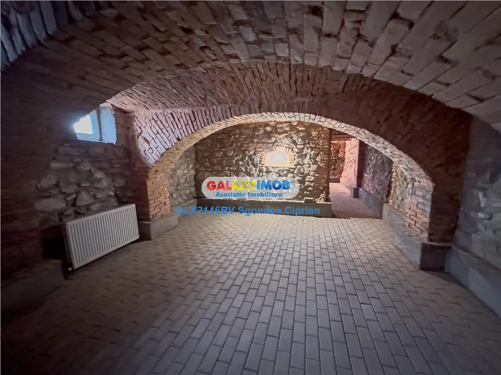 Casa saseasca Sanpetru restaurata total 2200 mp teren - foto 4