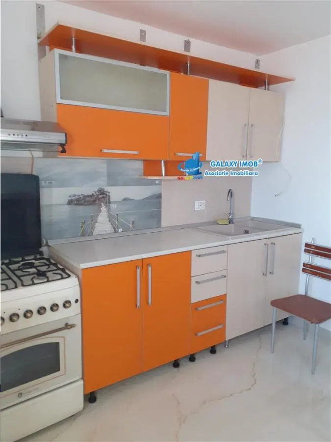 de inchiriat studio  cf 1 , parter   Targul din Vale (curte) - foto 4