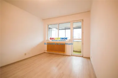 Apartament cu 2 camere, decomandat de vanzare Militari - Iuliu Maniu - foto 4