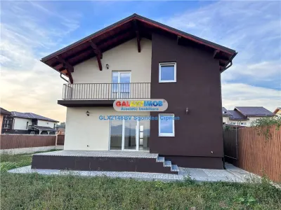 Casa Sanpetru 5 Camere Toate Utilitatile 450 mp Teren - Sanpetru