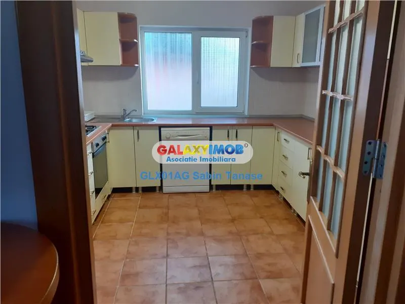 De vanzaew  vila  P+E la cheie  TRIVALE - foto 10