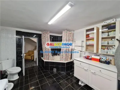 Vanzare casa 6 camere P+1E+M,  in Ploiesti, zona 8 Martie - foto 18