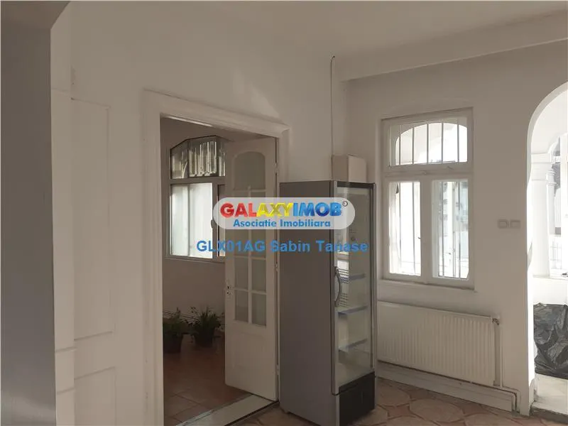 inch, VILA PARTER toate dotarile 200 mp si curte 500 mp NORD stradala - foto 1
