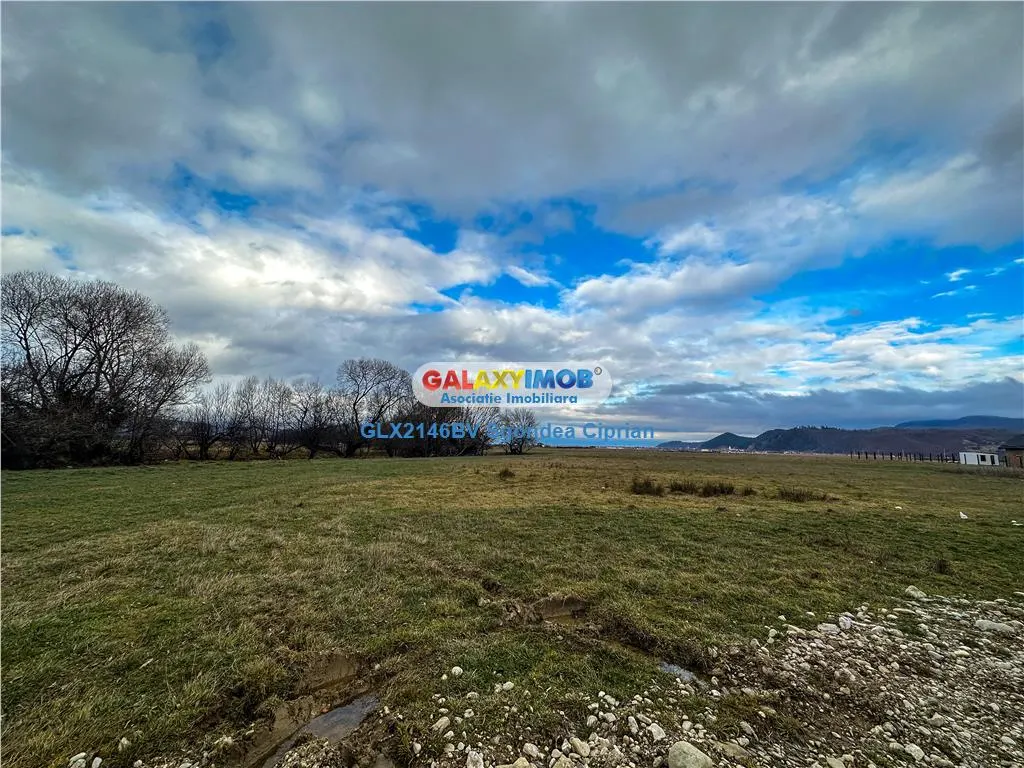 Teren Rasnov Glejerie intravilan 7 km Bran 15 km Brasov - foto 2