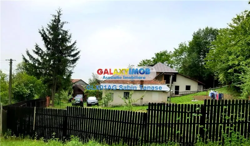 de vanzare proprietate imobiliara Merisani - foto 4