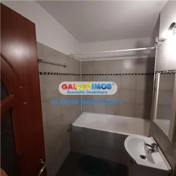 Piata Alba Iulia Decebal Inchiriere garsoniera mobilata etaj 2 - foto 6